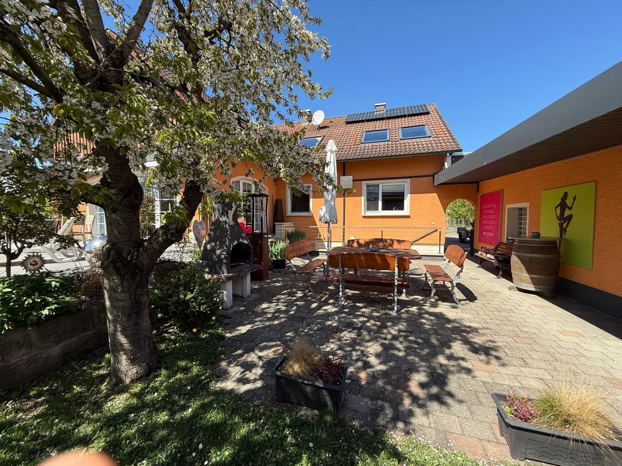 B&B’s im Aischgrund Adelsdorf Exterior foto