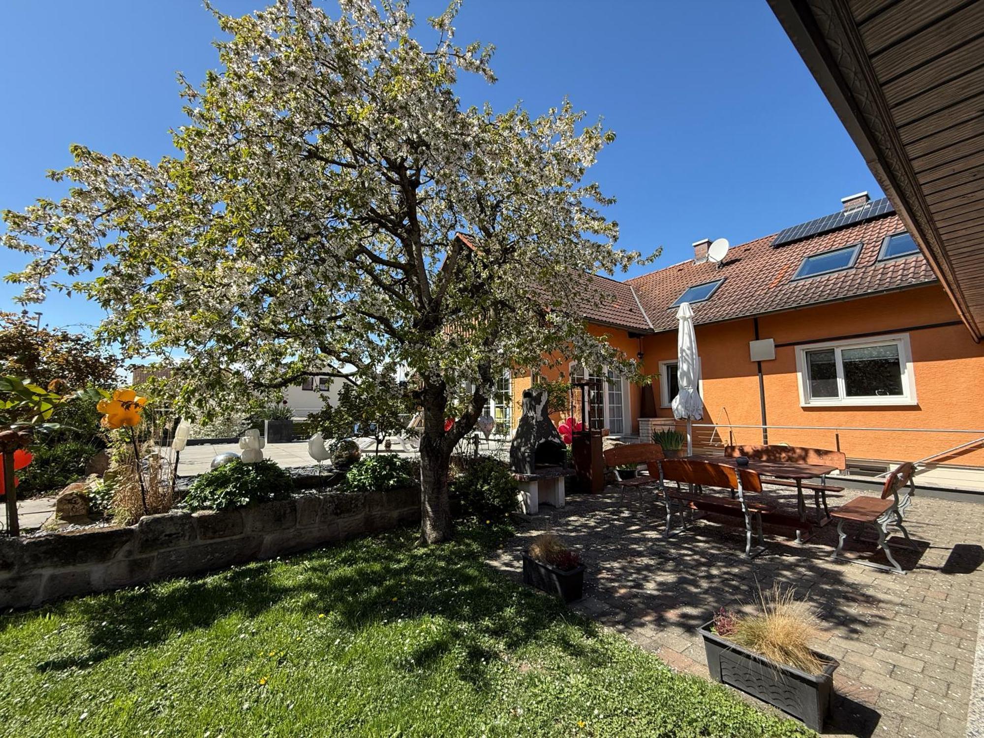B&B’s im Aischgrund Adelsdorf Exterior foto